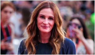 Julia Roberts, în lacrimi la Festivalul de la Veneţia. Filmul ei a fost aplaudat 6 minute, fără oprire