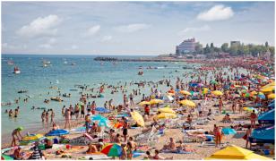 Începe programul "Litoralul pentru toţi". Cât costă o noapte de cazare de la 1 septembrie