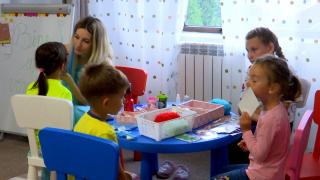 Afterschool-urile vin în sprijinul părinţilor. Cât timp ei sunt la muncă, micuţii sunt atent supravegheaţi