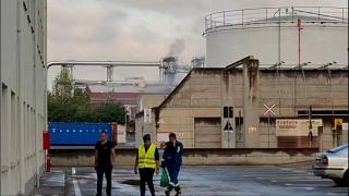 Incendiu la fabrica Kronnospan din Sebeș: Doi români și un cetățean din Sri Lanka, răniţi