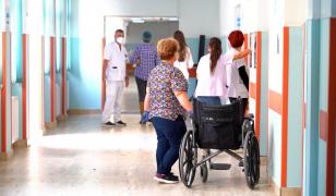 Cum se plăteşte contribuţia la sănătate. Cine rămâne co-asigurat şi cine trebuie să îşi plătească asigurarea