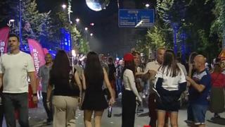 Street Food Festival pe Bulevardul Kiseleff din Bucureşti. Oamenii, cuceriţi de arome: "A evoluat foarte mult"