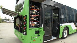 Autobuzele electrice din Capitală, încărcate din baterii pe roți. Soluția STB în lipsa stațiilor