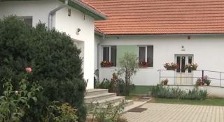 O şcoală din Covasna, complet reabilitată, a fost închisă din lipsă de elevi: "Încă sper că se va reporni"