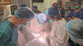 Primul implant cohlear inteligent din România, realizat la "Marie Curie". Dispozitivul are funcții avansate