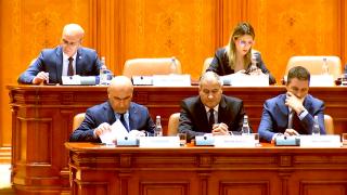 PSD vrea să forţeze PNL să îl înlocuiască pe Bolojan. Săptămână decisivă pentru Guvern