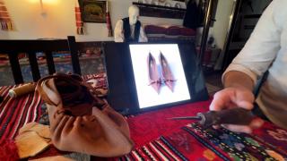 Prada, acuzată că a copiat opincile româneşti. Vând o pereche cu 1.000 de euro