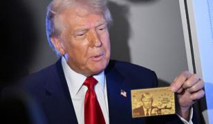 Trump lansează "Gold Card", un permis de şedere care costă un milion de dolari. "Va fi un succes imens"