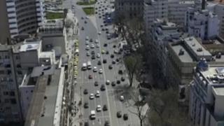 Şoferii începători ar putea rămâne fără dreptul de a conduce maşini puternice. Sancţiuni prevăzute în proiect