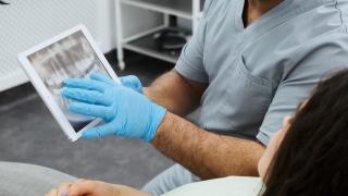 Escrocii care se dau drept specialişti, vizaţi de pedepse mai aspre