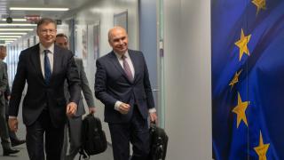 PNL răspunde senatorului PSD care îl vrea plecat pe Bolojan: "Are treabă, spre deosebire de alţii"