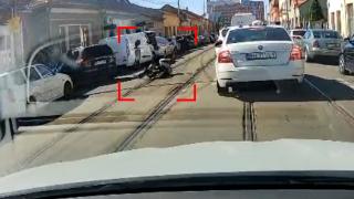 Trotinetele devin un pericol pe șosele: accidente grave cu copii și adolescenți în mai multe orașe