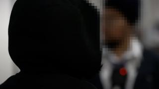 Reacția românilor deportați din UK. E mai ieftin să le dea 2000 de lire decât să-i țină în închisoare