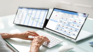 Proiect de lege: Program de lucru negociat şi concedii programate în avans