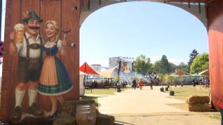 Distracţie de zile mari la Oktoberfest Brașov. Oaspeţii, aşteptaţi cu bere pentru toate gusturile