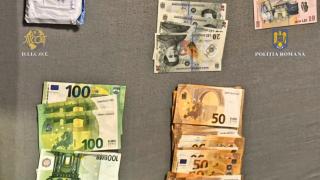 Reţeaua de traficanţi de droguri din Sectorul 5, ajutată de o poliţistă cu informaţii din interior