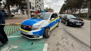 Accident cu o maşină de poliţie în misiune în Suceava. Un bărbat de 72 de ani nu a acordat prioritate