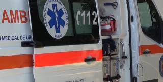 Un bătrân de 75 de ani din Gorj, orbit de gelozie, şi-a înjunghiat soţia pe ulița satului