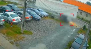 Şi-a băgat prietenii în spital, după ce s-a urcat beată la volan. Femeia a intrat cu maşina într-un cap de pod