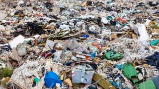 Risc de poluare masivă în Timiș. Depozitul de la Ghizela, supraîncărcat cu gunoaie și levigat