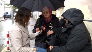 O femeie de 82 de ani, prima la rând la moaștele Sfintei Parascheva: "În fiecare an mă rog pentru sănătate"