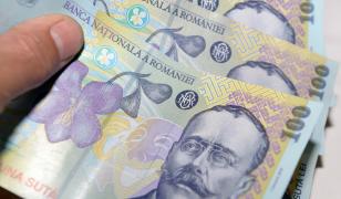 Salariul minim ar putea creşte în 2026. Decizia stă în Coaliţie