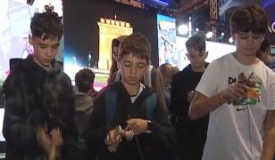 Jocul vechi de 300 de ani care creează isterie printre copiii din România. "Nu mai există copil pe telefon"