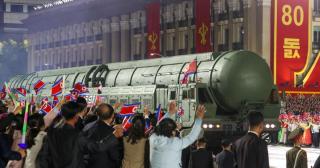 Coreea de Nord dezvăluie cea mai nouă rachetă balistică intercontinentală din arsenal