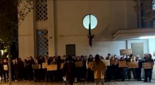 Ministrul Educaţiei, primit cu proteste de studenţii din Cluj: "Daniel, şef de institut, ne trimite la păscut"