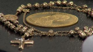 Aur la preţ record. Metalul preţios, din ce în ce mai căutat de români