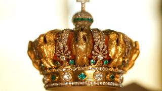 Jaf ca-n filme la Luvru: Opt bijuterii de patrimoniu au fost furate în 4 minute. Macron: Vor fi recuperate