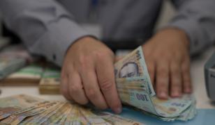 Cu cât ar putea creşte salariul minim pe economie de la 1 ianuarie 2026