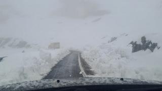 Transfăgărășanul și Transalpina, închise din cauza vremii. Ce porțiuni sunt afectate şi când se vor redeschide