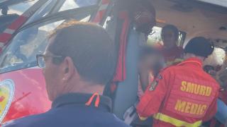 Fetiţă de 6 ani, în stare critică la spital după ce a fost spălată pe cap cu o soluţie de deparazitat animale