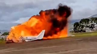 Tragedie aviatică soldată cu doi morţi şi doi răniţi. Momentul prăbuşirii, surprins de o cameră video