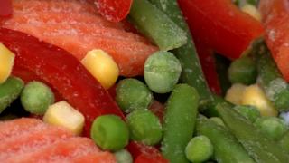 Nutriţionişti: legumele şi fructele congelate, mai hrănitoare decât cele proaspete