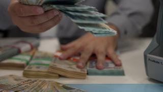 Un credit ipotecar este din ce în ce mai greu de obţinut şi ratele sunt tot mai mari