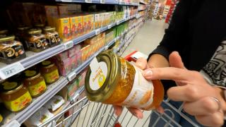 Etichete cu originea clară a mierii, din 2026. Consumatorii vor şti exact ce pun pe masă