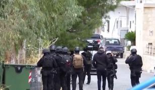 Doi morți și 15 răniți în urma unui schimb de focuri între două familii rivale din Grecia