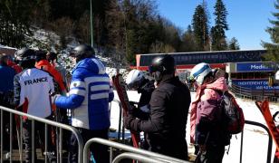 Vacanţa la schi devine mai scumpă. Cu cât au crescut preţurile cartelelor de sezon la telescaun și teleschi