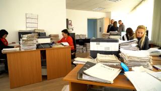 13.000 de bugetari concediaţi, potrivit acordului din Coaliţie. În ce domenii sunt excepţii