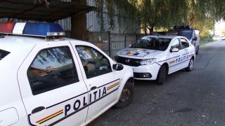 Două fete au ajuns victimele proxeneţilor, ademenite cu declaraţii de iubire. Cum au fost prinşi indivizii