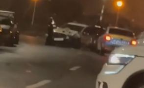 Agent de poliţie, implicat într-un accident în timp ce se afla în misiune