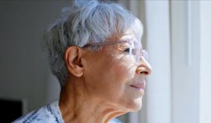 Țara în care tot mai mulți ajung la 100 de ani. Numărul lor a crescut cu 2000 în doar un an