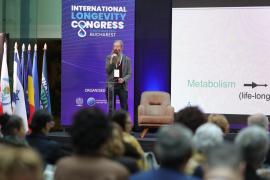 „Corpul uman are nevoie de mentenanță, nu de miracole.” Aubrey de Grey, la București