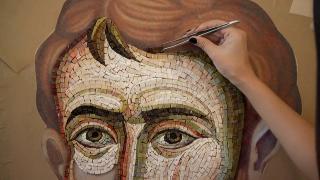 După pelerinaj, lucrările la mozaicul Catedralei Naționale se reiau. Mai sunt de acoperit 8.000 mp