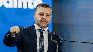 Ciprian Ciucu şi-a depus candidatura pentru Primăria Capitalei. Spune că Fritz a vrut să îl saboteze