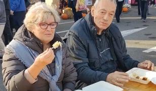 Postul abia a început, dar pofticioşii nu s-au abţinut. Cârnaţii şi jumările au sfârâit la Băile Felix