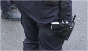 Tânăr poliţist, găsit împuşcat în cap de proprietara apartamentului în care locuia în chirie, în Giurgiu