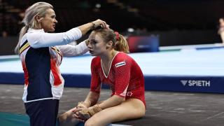 "Mami, nu mai pot". Imagini cu Sabrina Voinea în timp ce îşi imploră mama să-i dea o pauză, la antrenamente